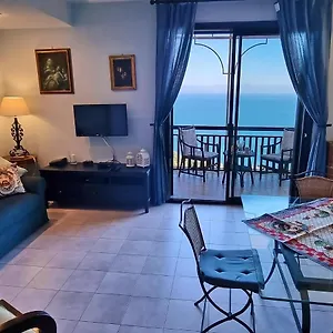 Little Paradise , Taormina Italia